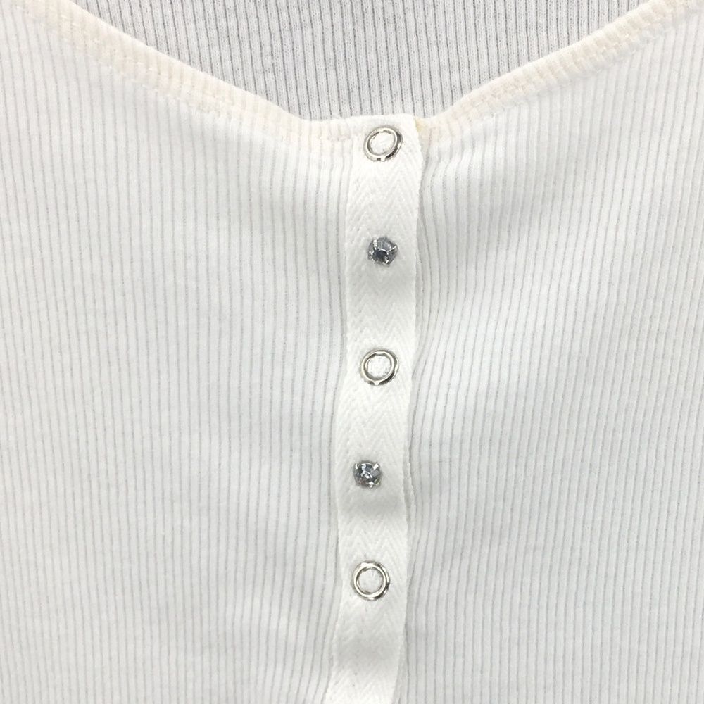 LILI ROSE Sweet Feminine Rhinestone Top - Picture 4 of 5